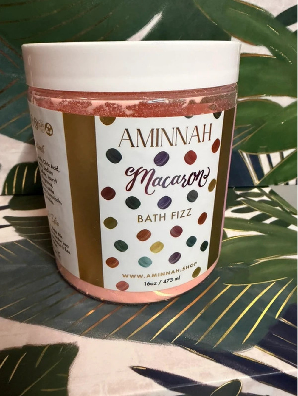Aminnah Macaron Bath Fizz 16 oz Fizzy Bath Powder New